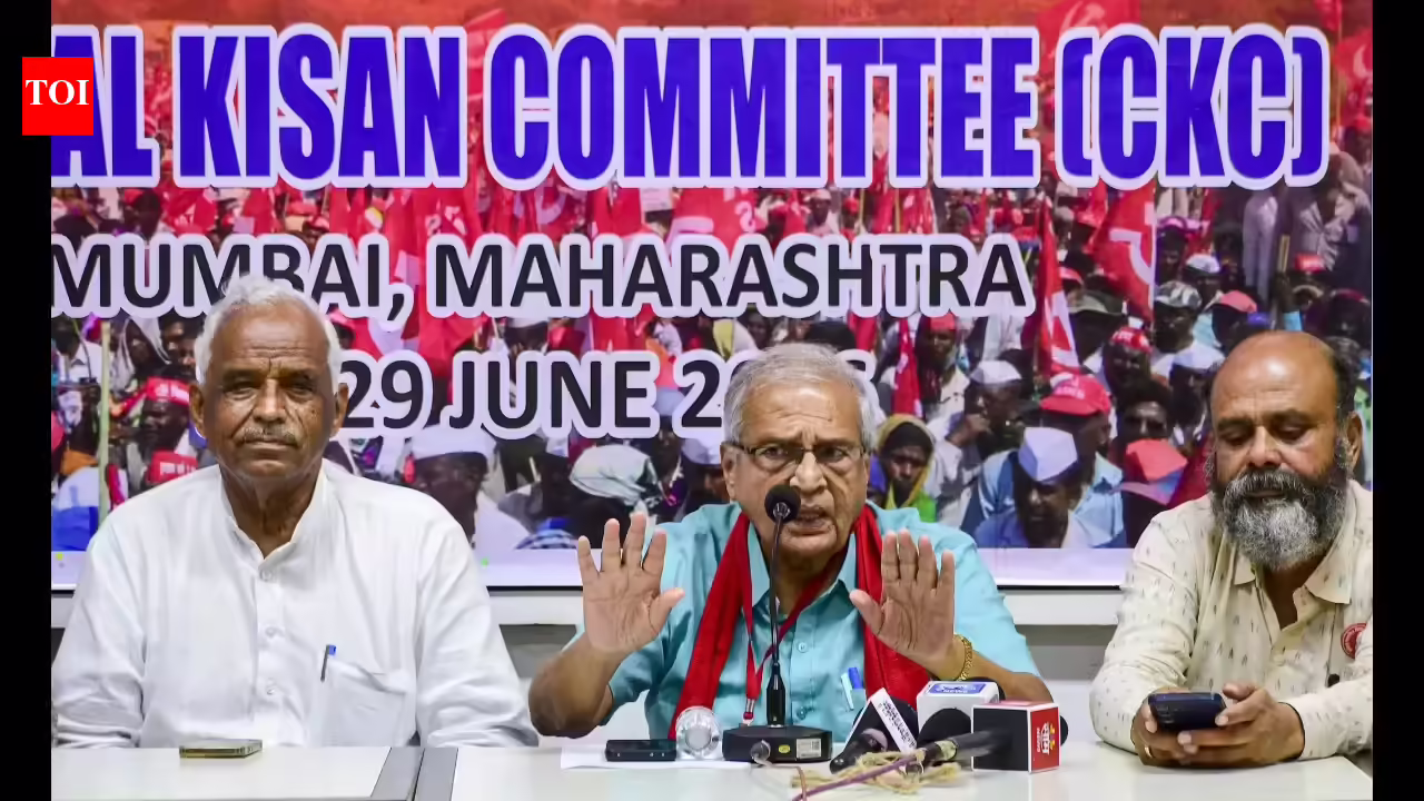 Farmers’ body plans nationwide stir over farm distress, trade pacts; Mumbai meet backs jail bharo campaign | Mumbai News