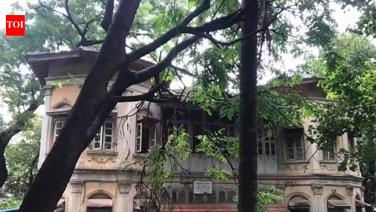 Century-old Edwardian bungalow on Pali Hill to make way for tower | Mumbai News