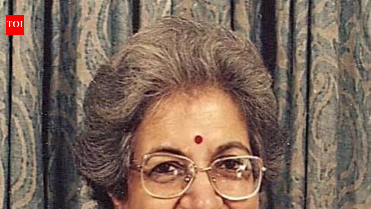 Legendary theatre and film personality Vijaya Mehta passes away at 91 | Mumbai News