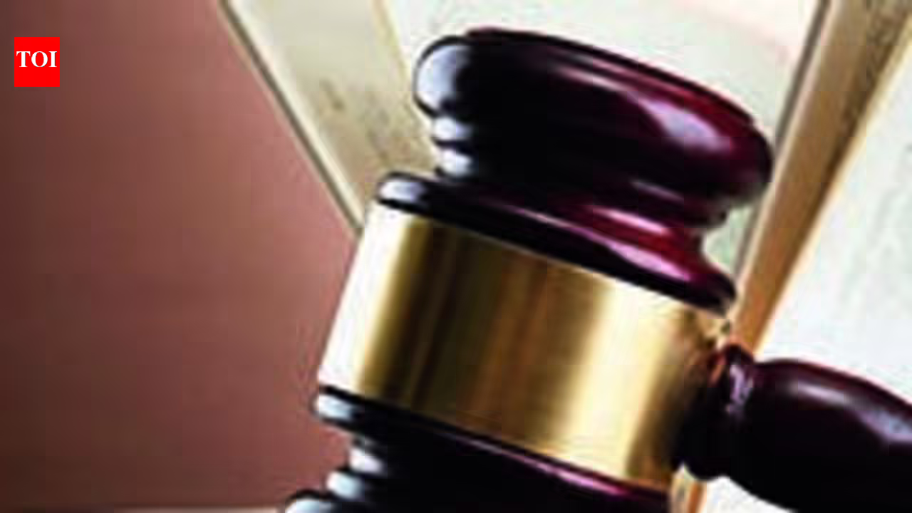 Threats to ex-judge: Bombay HC orders sealed reports | Mumbai News