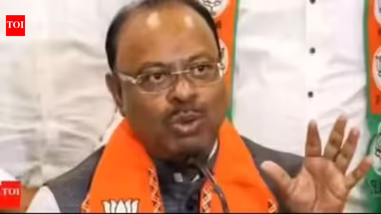 Maharashtra govt will probe irregularities in plot for Kandivli Mathadi workers | Mumbai News