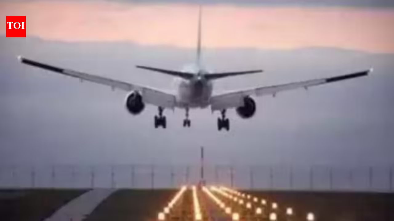Mumbai airport shut for an hour due heavy rains, Sunday | Mumbai News