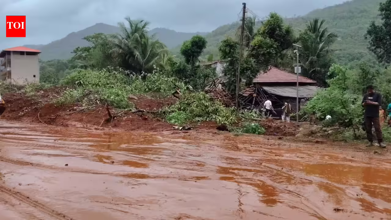 Massive landslide shuts Mum-Goa highway for 12 hours; Mumbai corridor to open on Tuesday | Mumbai News