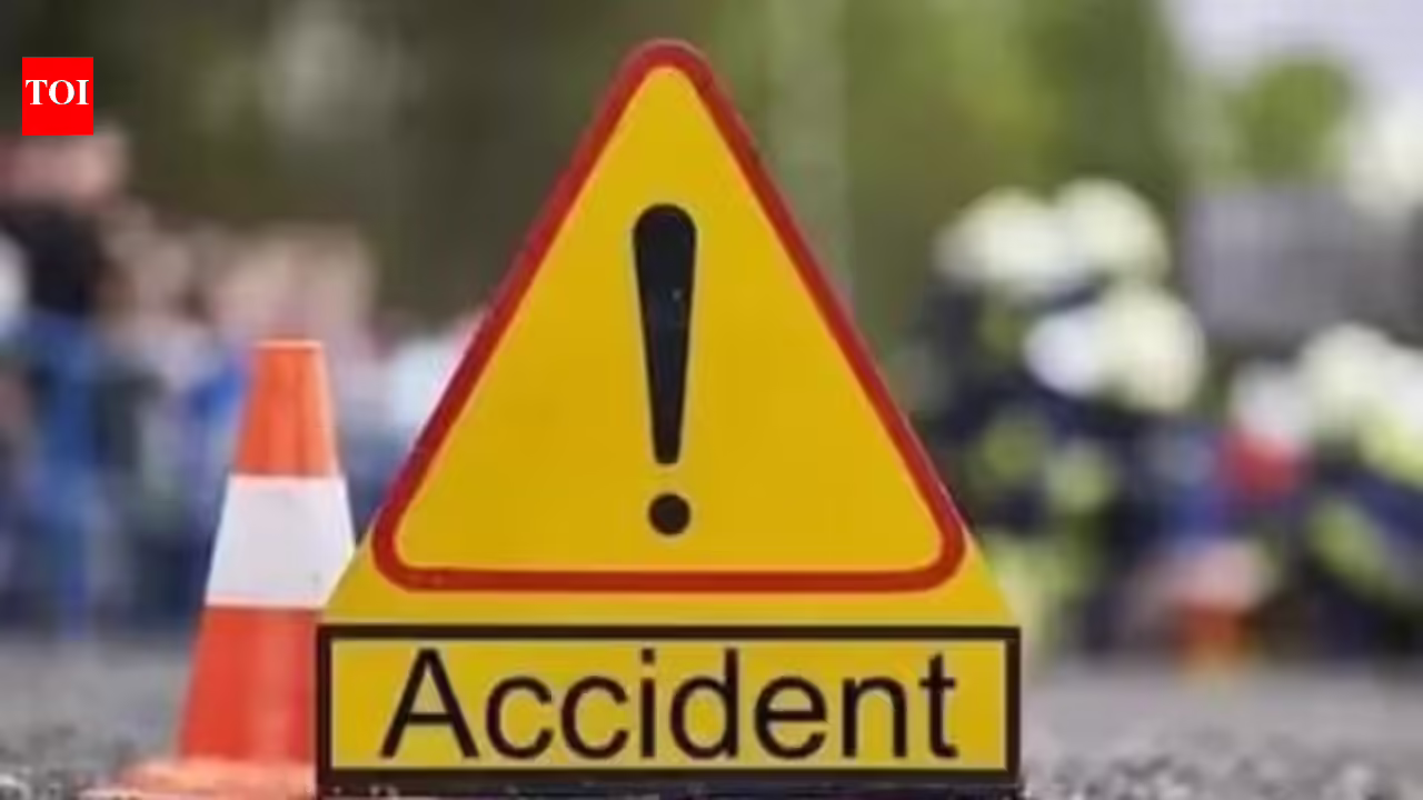 Delivery boy killed in road crash in Mumbai after being hit by tanker | Mumbai News