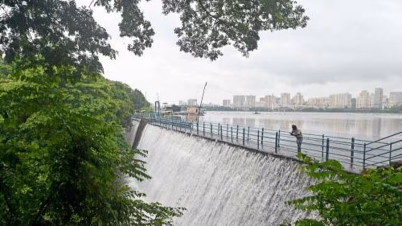 Water stocks in lakes supplying to Mumbai swell to 28.9%, up from 17% a day earlier | Mumbai News