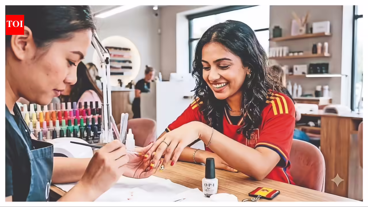 Beyond the jersey: FIFA fever finds its way to fingertips | Mumbai News