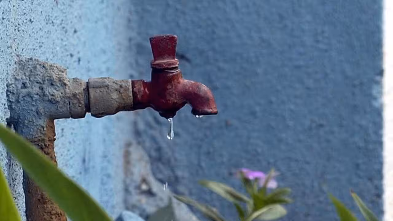 Only 26.6% Jal Jeevan Mission water supply schemes completed in 5 years in Maharashtra: CAG audit | Mumbai News