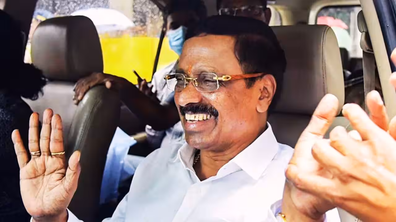 ‘Occult rituals to help her conceive, forced pills’: Daughter-in-law accuses former MP Vinayak Raut, family of harassment; 5 booked | Mumbai News