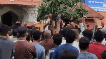 Security guard sexually assaults 8-year-old girl in Mumbai restroom, hundreds protest outside police station | Mumbai News