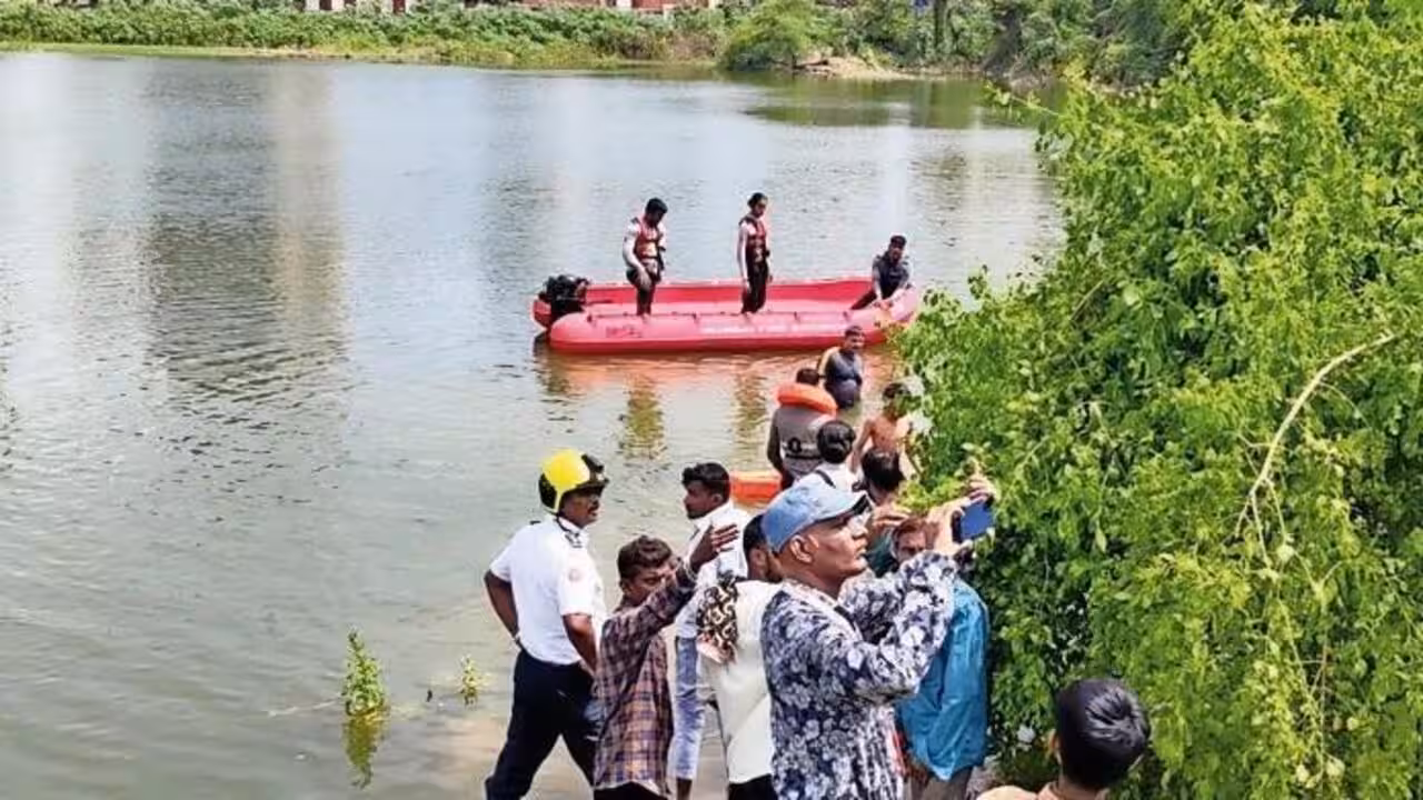 10-year-old boy drowns in excavated pit in Mumbai | Mumbai News