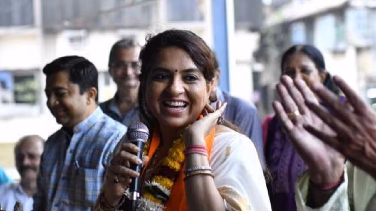 Shaina NC’s WhatsApp Hacked, 8 Contacts Defrauded of Rs 49,000 Each | Mumbai News