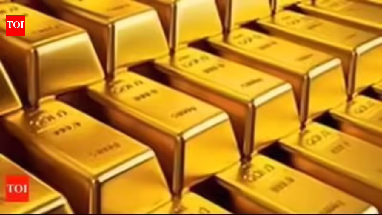 DRI busts ₹7.49 crore gold smuggling syndicate at Mumbai airport; six arrested | Mumbai News