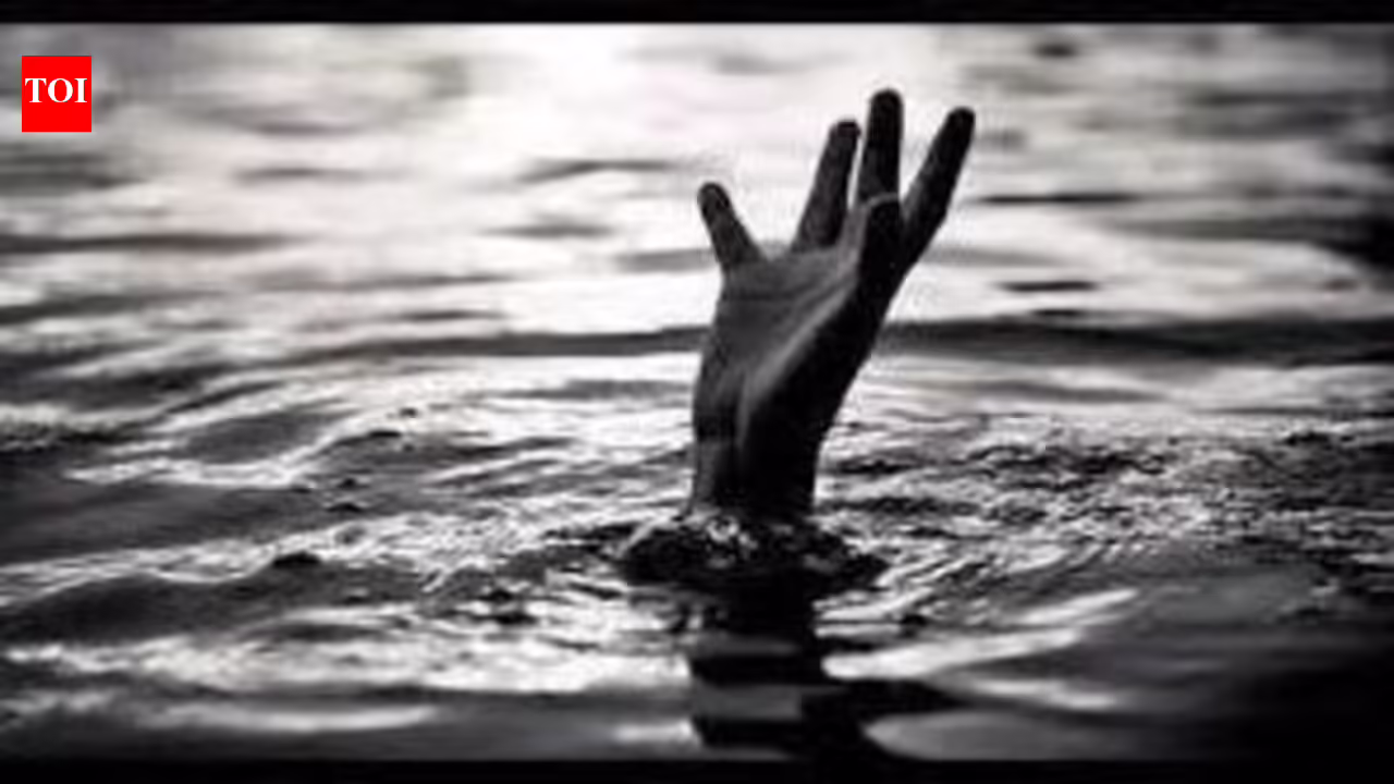 Mumbai Teen Drowns in Sheetal Talao During Swimming Race With Friend | Mumbai News