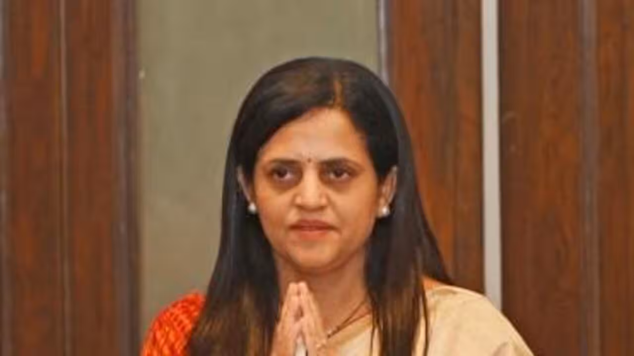 BMC Commissioner Urges Faster Electoral Roll Revision in Mumbai | Mumbai News
