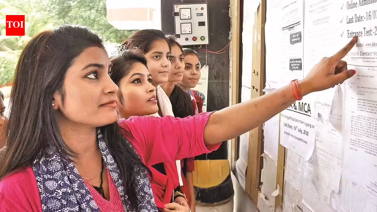 Record 2.4L+ students register for engineering admissions in Maharashtra, cut-offs likely to rise | Mumbai News
