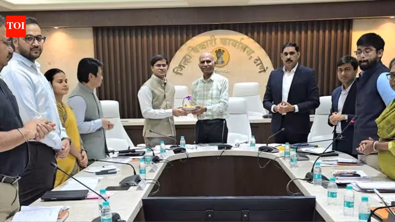 Thane district records 60% voter enumeration under SIR exercise | Mumbai News