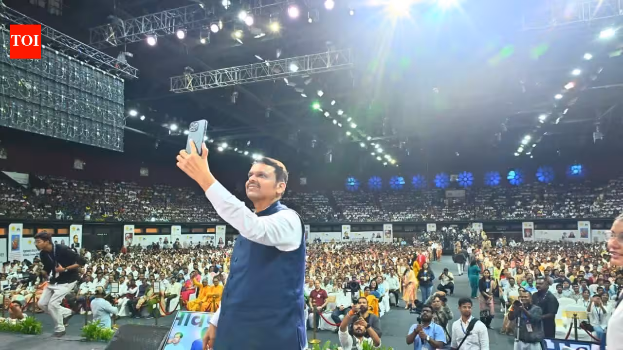 Maharashtra chief minister Devendra Fadnavis calls for Drug-Free Mumbai in next 2-4 years, launches awareness drive | Mumbai News
