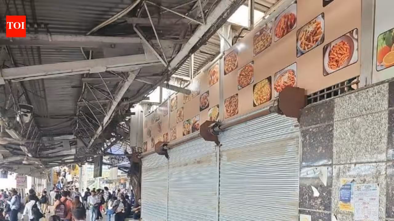 Central Railway Seals Thane Station Stall Over Hygiene Violations | Mumbai News