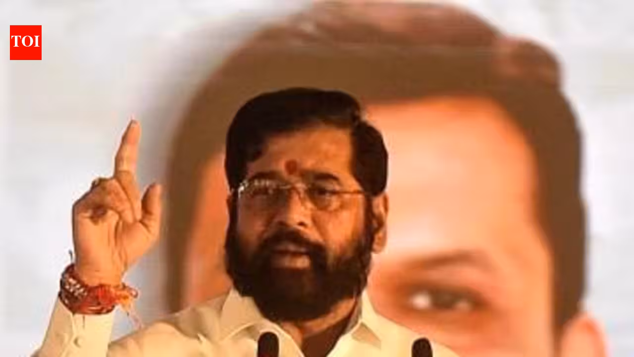 Eknath Shinde, Uddhav Thackeray to record statements via videoconferencing in 17-year-old defamation complaint filed by late NCP leader Davkhare | Mumbai News