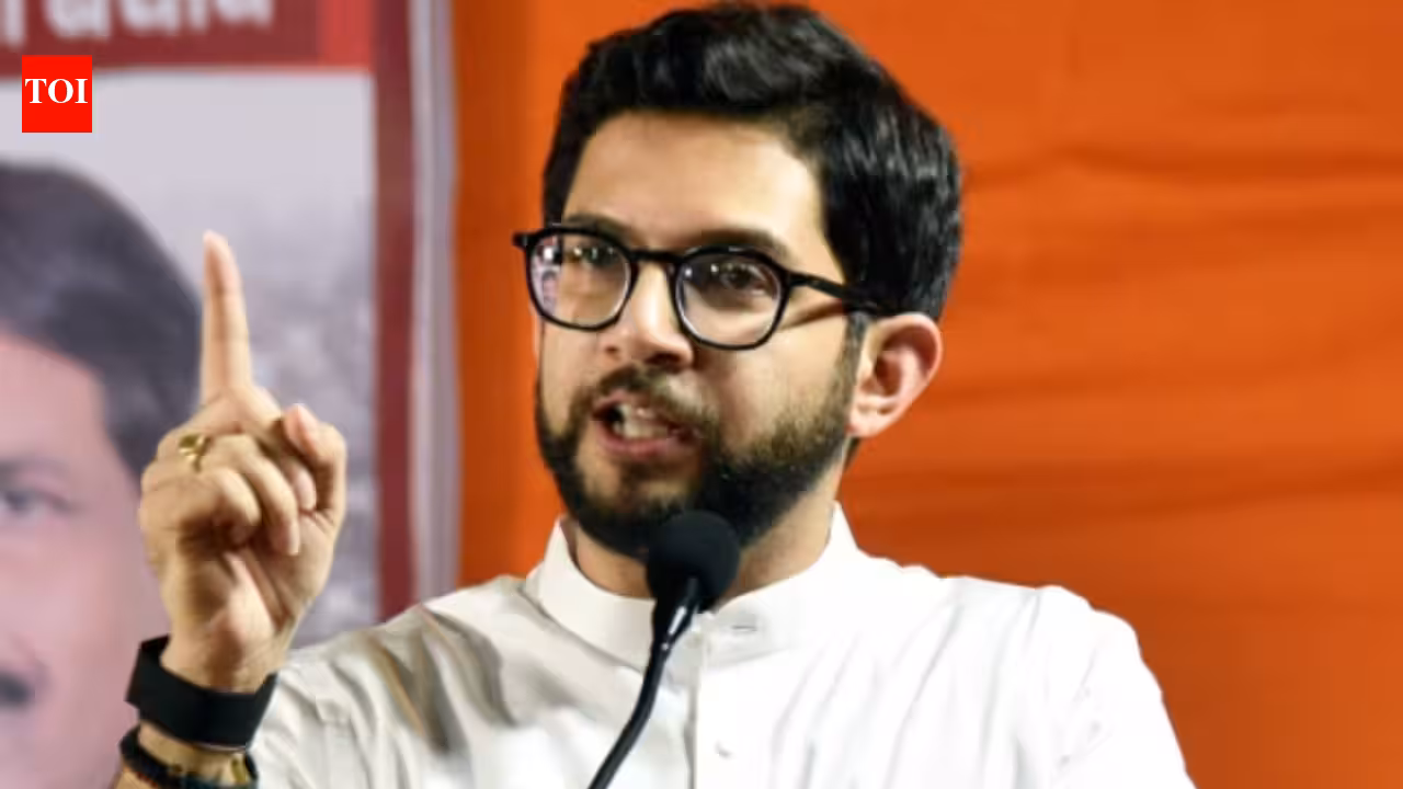 Aaditya Thackeray seeks Maharashtra DGP’s clarity on withdrawal of cases against student protesters | Mumbai News
