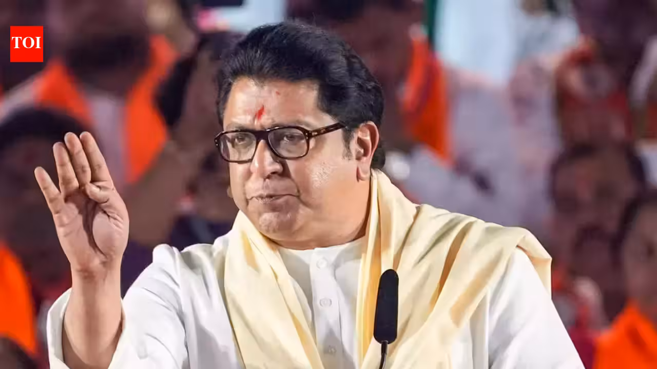 Rs 18 crore being stolen from Siddhivinayak Temple every year: Raj Thackeray | Mumbai News