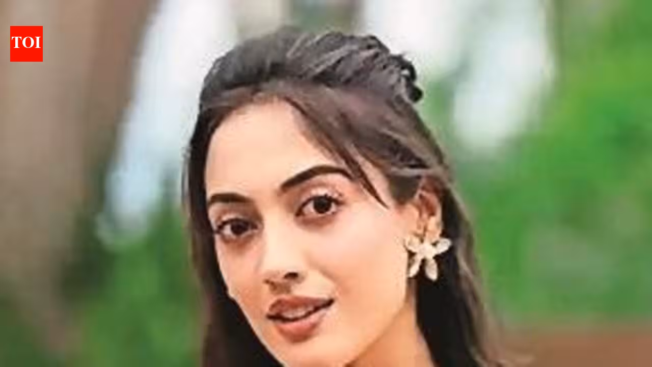 TV actress files domestic violence complaint against husband, in-laws | Mumbai News