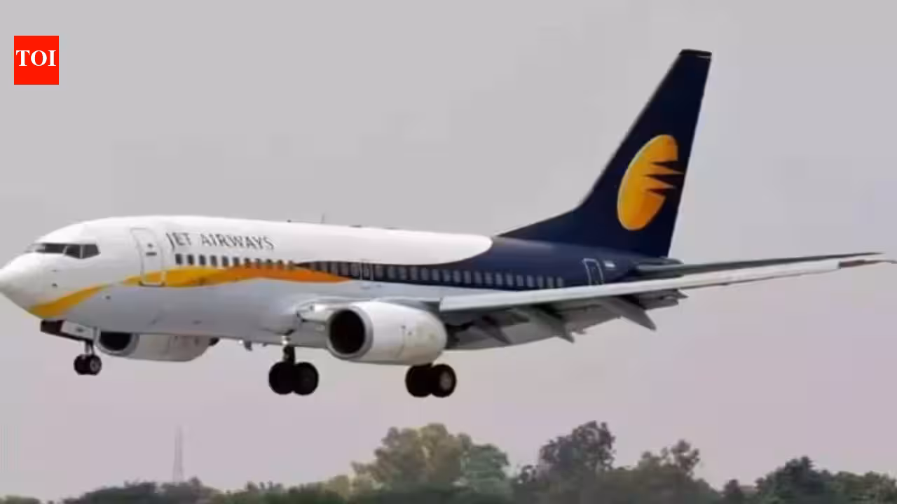 Jet Airways’ first of 3 B777 departs Mumbai for life as freighter | Mumbai News