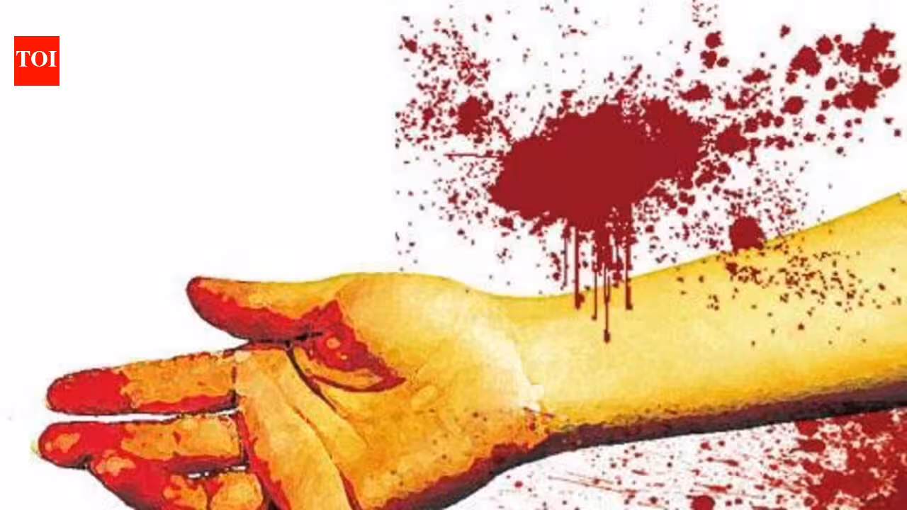 Elderly woman dies after fall from 21st-floor apartment in Thane | Mumbai News