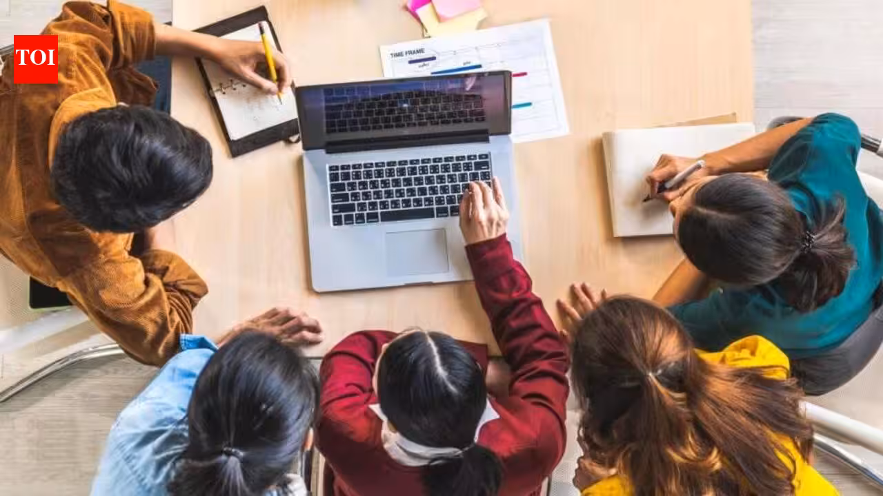Maharashtra colleges see low enrolment in MBA, engineering courses for working professionals | Mumbai News