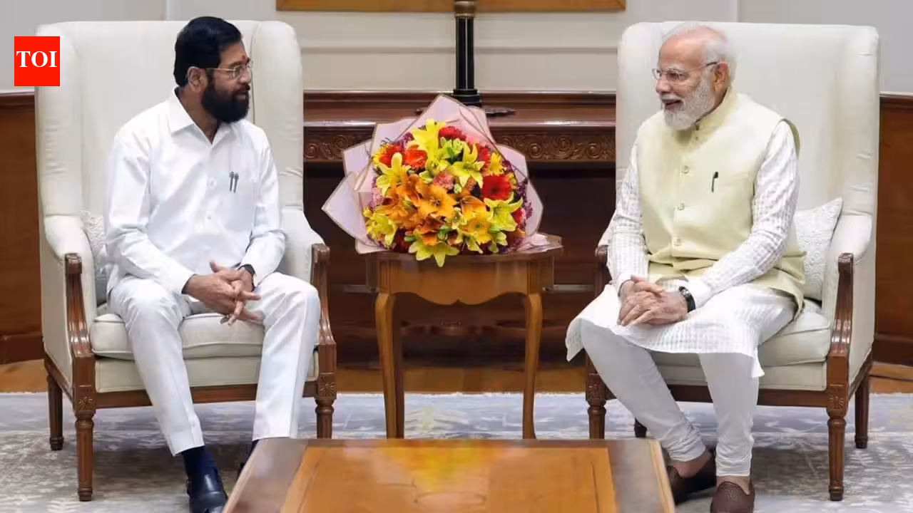 Eknath Shinde meets PM Narendra Modi amid buzz over Cabinet reshuffle, delimitation bill | Mumbai News