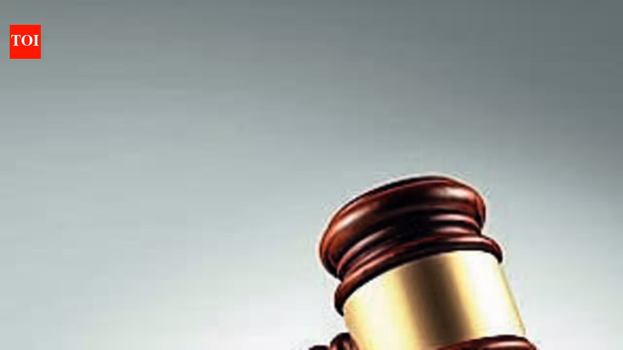 Thane court grants anticipatory bail to former MP Vinayak Raut, four family members in black magic case | Mumbai News