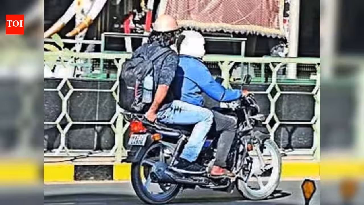 Bike taxi plan for delivery platforms faces legal roadblocks, says Maharashtra minister | Mumbai News
