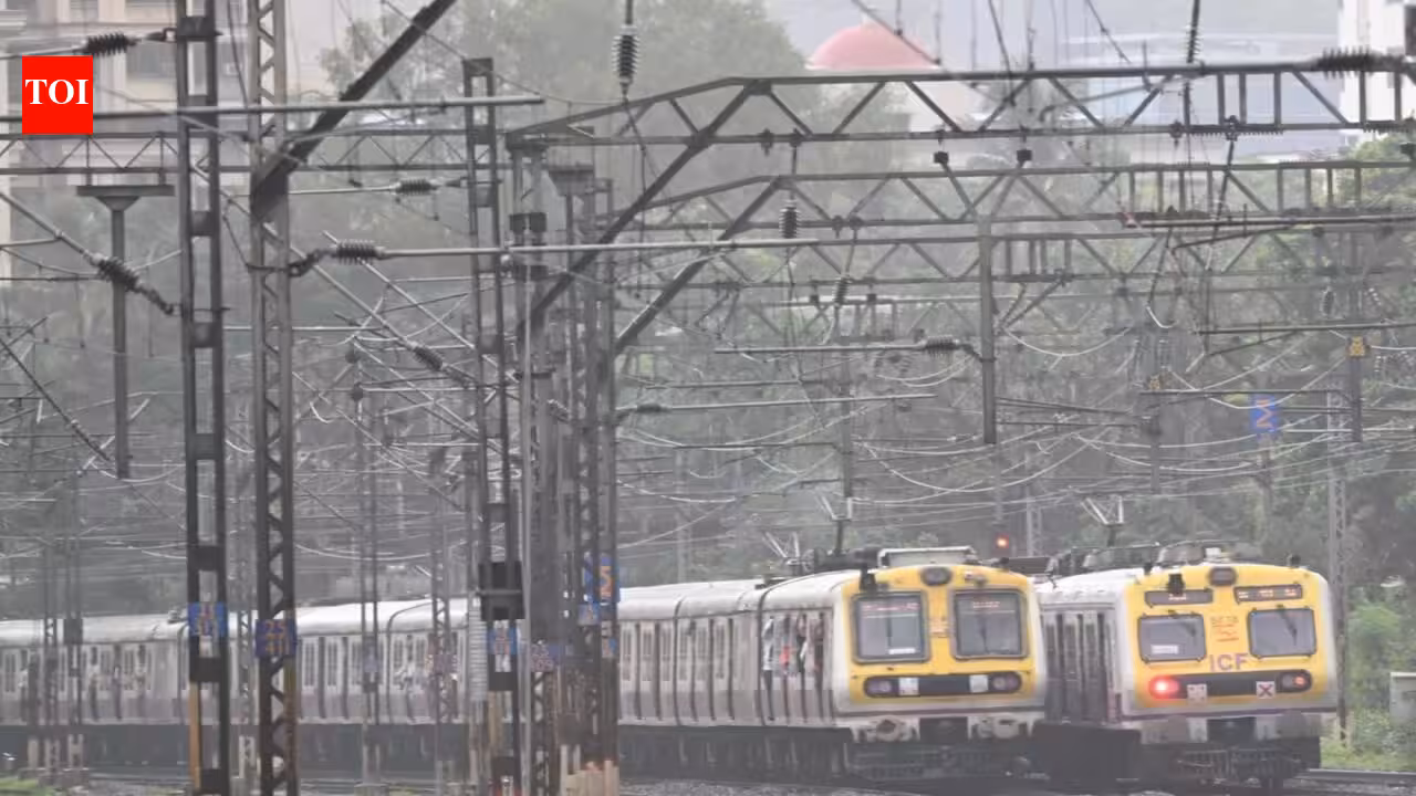 Central Railway Achieves Record ₹202 Crore Scrap Sale Revenue | Mumbai News