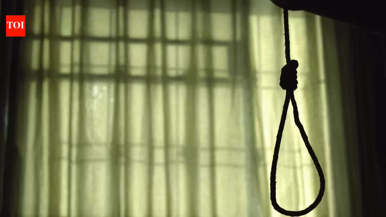 Versova police save Mumbai man from suicide attempt after domestic dispute | Mumbai News