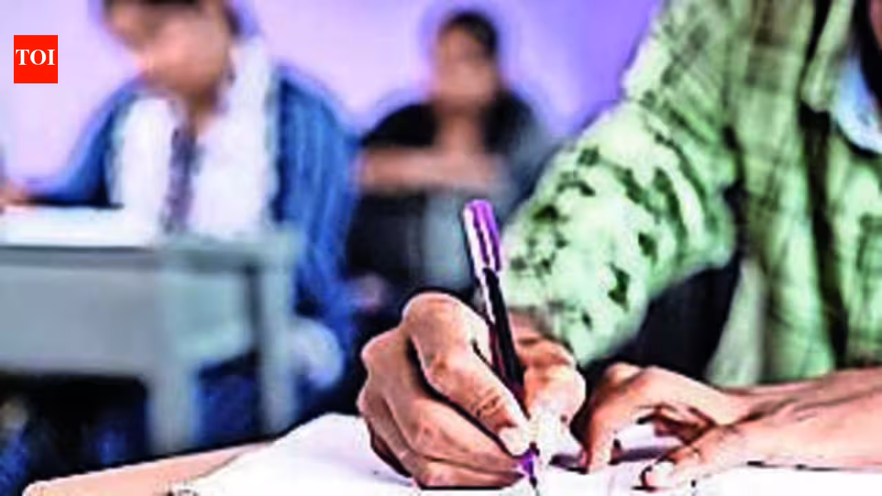 Maharashtra Govt Forms Panel for Exam Reform After Paper Leaks