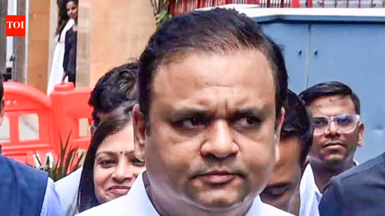 Maharashtra assembly Speaker wants Shivaji Maharaj slogans on trains arriving at and departing from CSMT in Mumbai