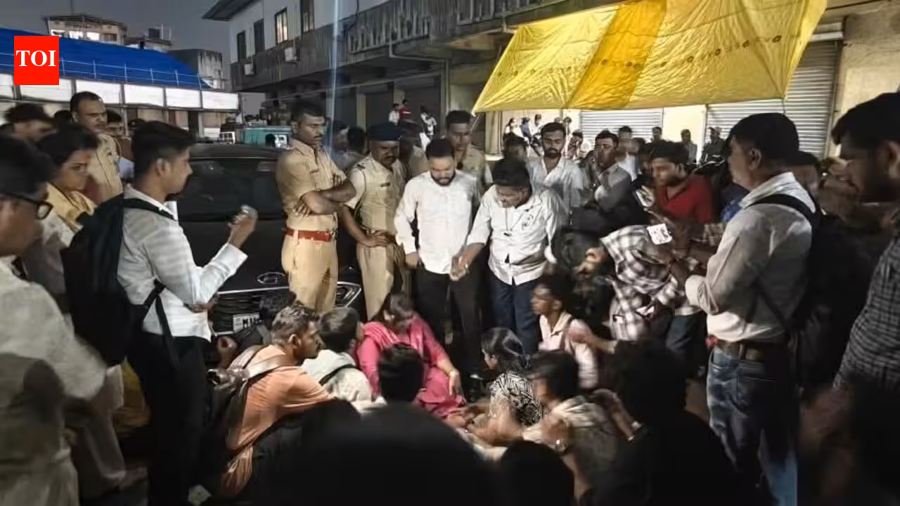 Technical glitches in Bombay high court clerk recruitment typing skill test spark protest across Maharashtra, CJP founder Abhijeet Dipke supports agitating candidates